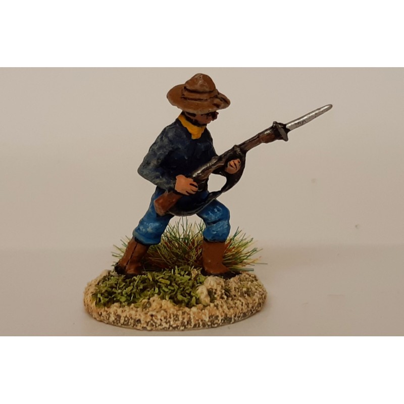United States Army – Infantry advancing